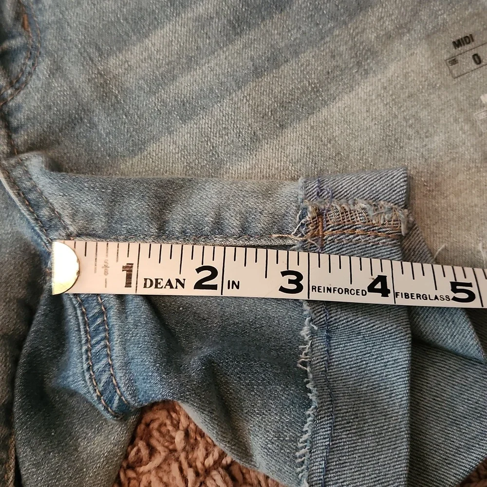 NWT- SO - Blue Midi Jean Shorts w/Distressed Cuff Details - Sz 0 - Picture 5 of 5